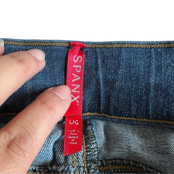 SPANX Blue Skinny Jeans with Distressed Details - Picture 4 of 5